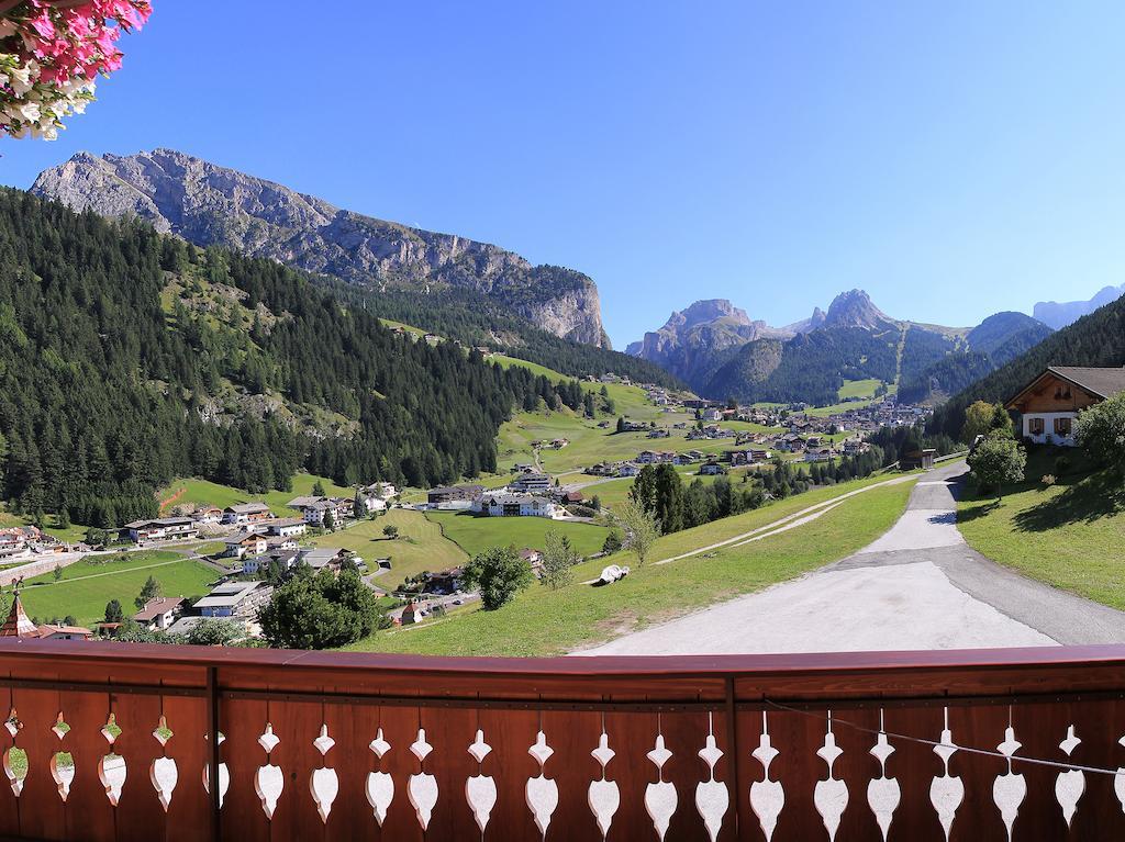 Garni Martlhof Hotell Selva di Val Gardena Eksteriør bilde
